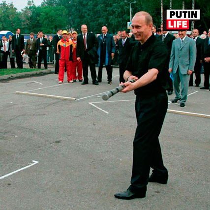 В челябинской школе №71 иностранный специалист ворвался на урок и угрожал учителю