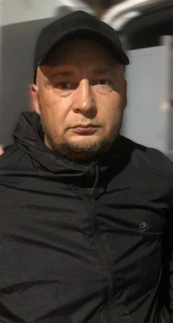 В Мурино неадекват с ножом попытался изнасиловать девушку: полиция поймала его, но после проверки отпустила.