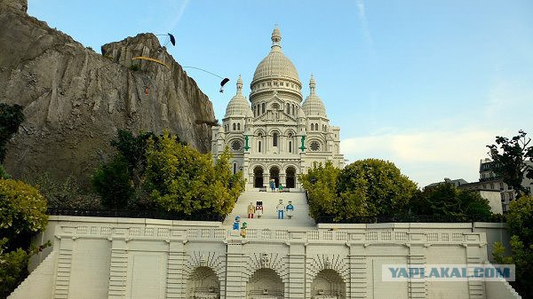 Грандиозные сооружения из LEGO