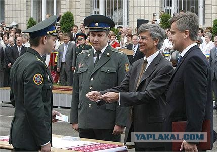 Заезд "выпускников" академии ФСБ - измена Родине?!
