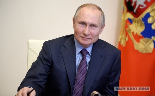 «Придется поверить на слово»: Песков объяснил, почему Путин не будет вакцинироваться публично