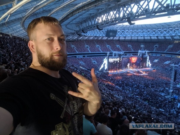 Металлика в Лужниках спела "Группу крови" на русском языке