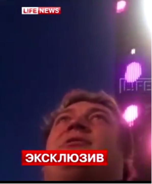 Хам на БМВ Х5 "учит" скорую в Москве