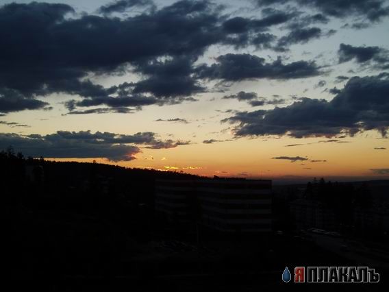 Облака белокрылые лашадке