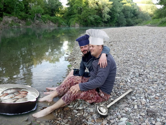 Фотожаба: С кумом на речке