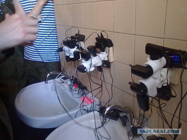 Познакомился в интернете с девушкой