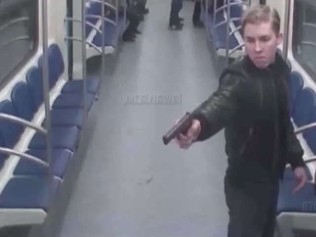 Приезжий открыл стрельбу на станции московского метро