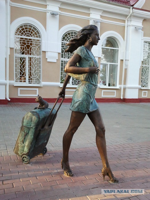 Бронзовые сиськи и жопа