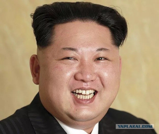 Жизнерадостный Ким Чен Ын стал героем фотожаб