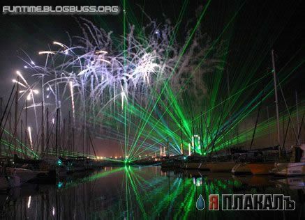 Лазерное шоу в париже