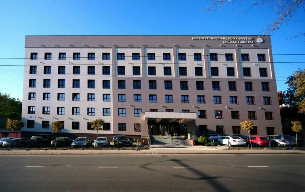 Девушка из Пензы умерла в Москве после пластической операции: во время процедуры у пациентки началось сильное кровотечение