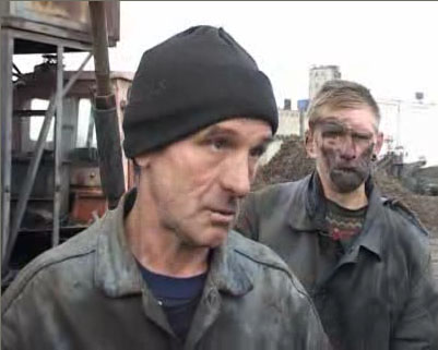 Помогла папе растопить печь