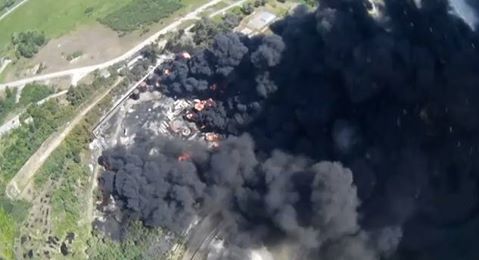 Масштабный пожар и взрыв на нефтебазе под Киевом