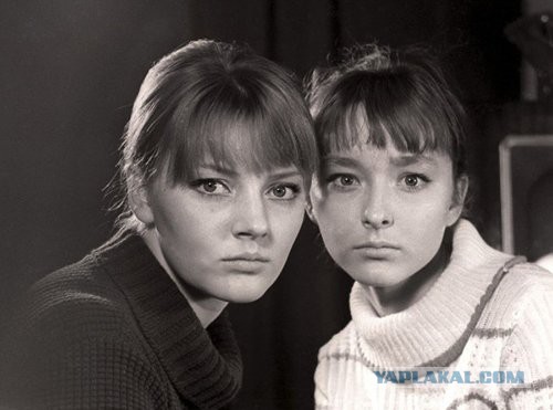 Знаменитости и их родные братья с сестрами