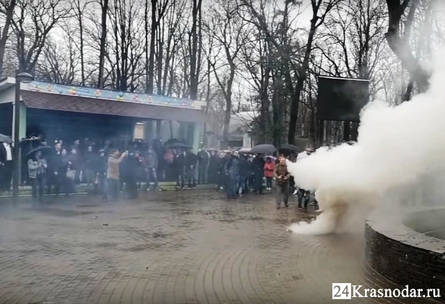 Фото. Как прошло несанкционированное шествие в столице и других городах