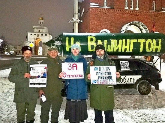 На Университетской набережной прогремел взрыв в кафе Street Food Bar № 1. Погиб военкор Владлен Татарский