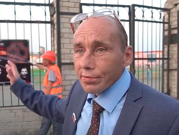 В Петербурге муниципал искал «закладки»