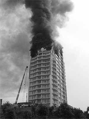 Сгоревший дом в Красноярске
