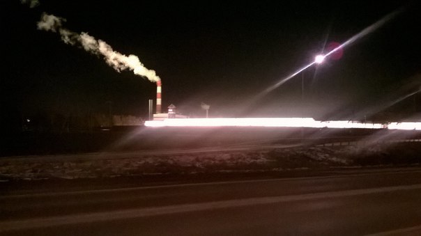 "Это вообще ни на что не похоже": над Екатеринбургом "загорелось" небо