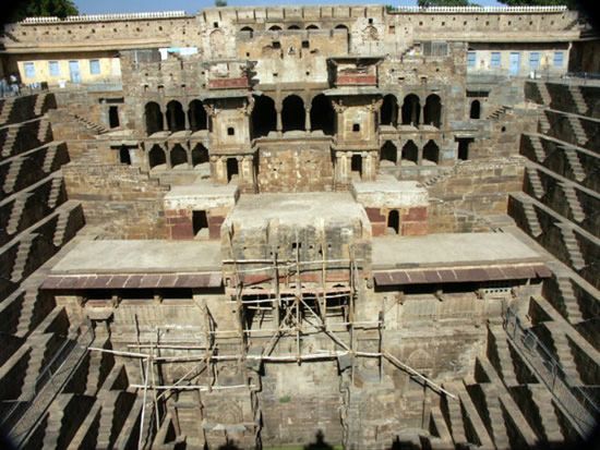 Колодец Chand Baori в Индии (26 фото)