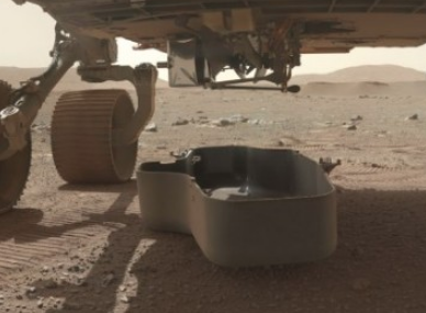 Первый вертолёт на Марсе. Летательный аппарат Ingenuity готовится к освобождению из недр марсохода Perseverance