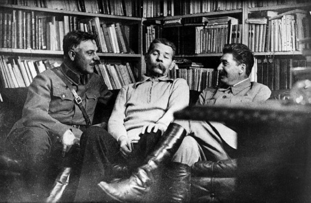 Тайна смерти Горького. За что расстреляли лечащих врачей писателя?