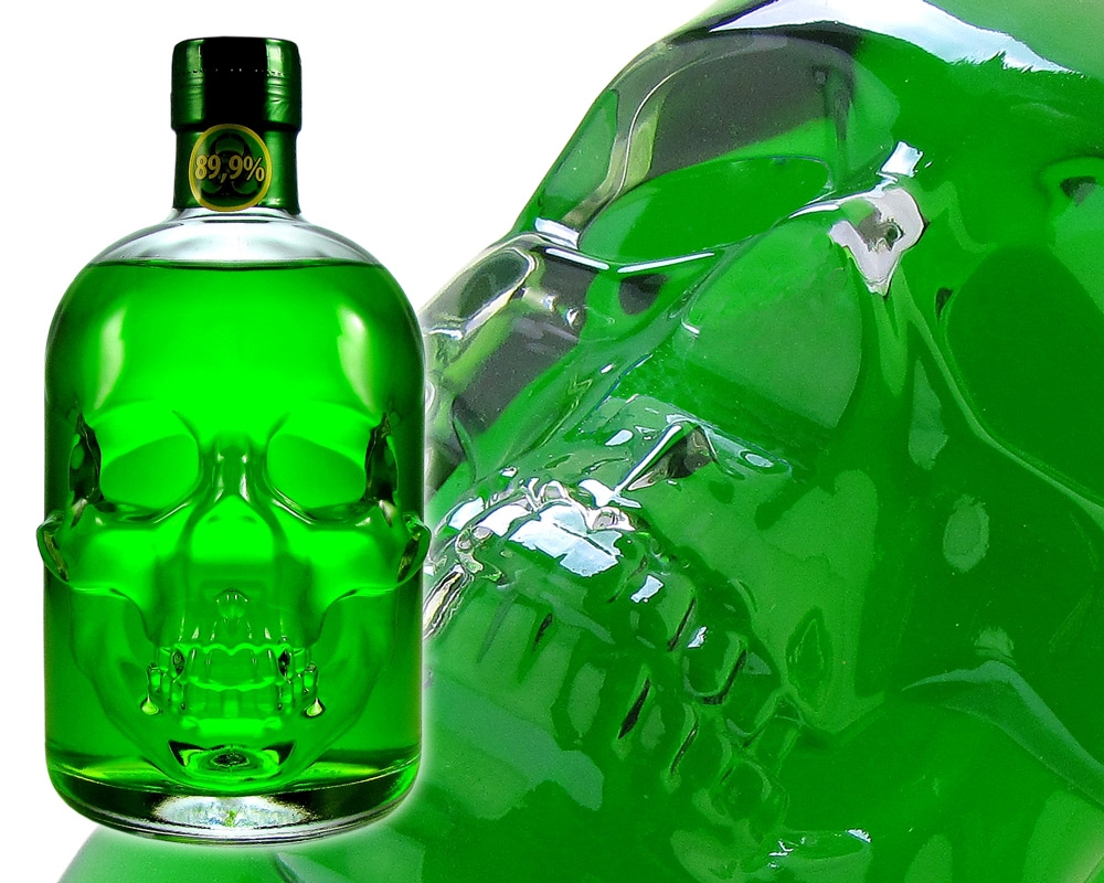 Зеленая была и коньяк пила. Зеленый алкогольный напиток абсент. ANTITOXIN абсент. Абсент 89.9. Абсент зеленый 60.
