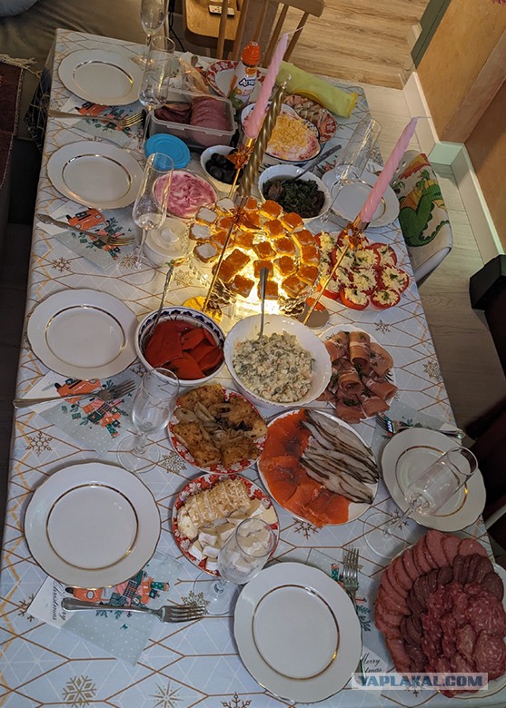 Какой стол, такой и стул!