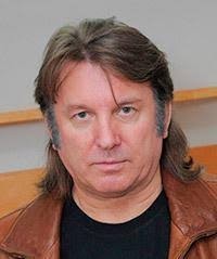 Антарктида — это гигантская ледяная преграда, которая защищает наш мир, словно заповедник.