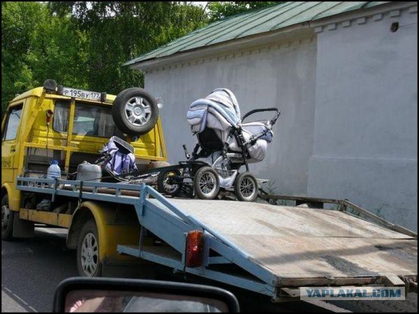 Коляски в подъезде и атака яжматерей