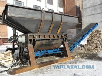 МВД публикует видео допроса двух подозреваемых в нападении на полицейских в метро