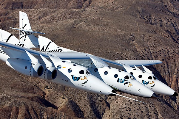 SpaceShipTwo первый раз взлетел