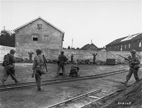 Фотографии второй мировой, многие цветные (фото)