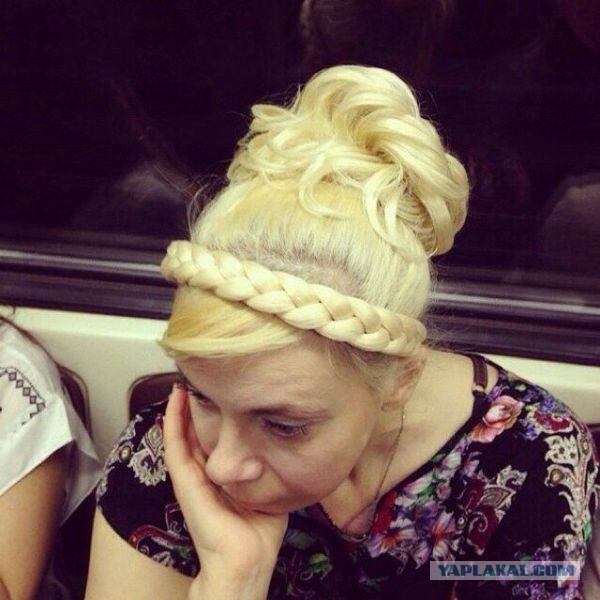 Модники в метро