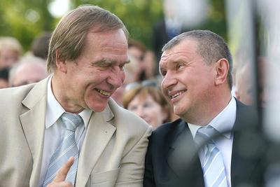 Студентка второго курса размазывает замминистра с/хозяйства