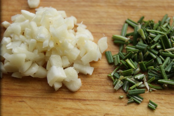 Сибас фаршированный овощами