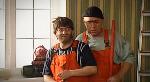 Против кого объединились Д. Джонсон и Брюс Уиллис?