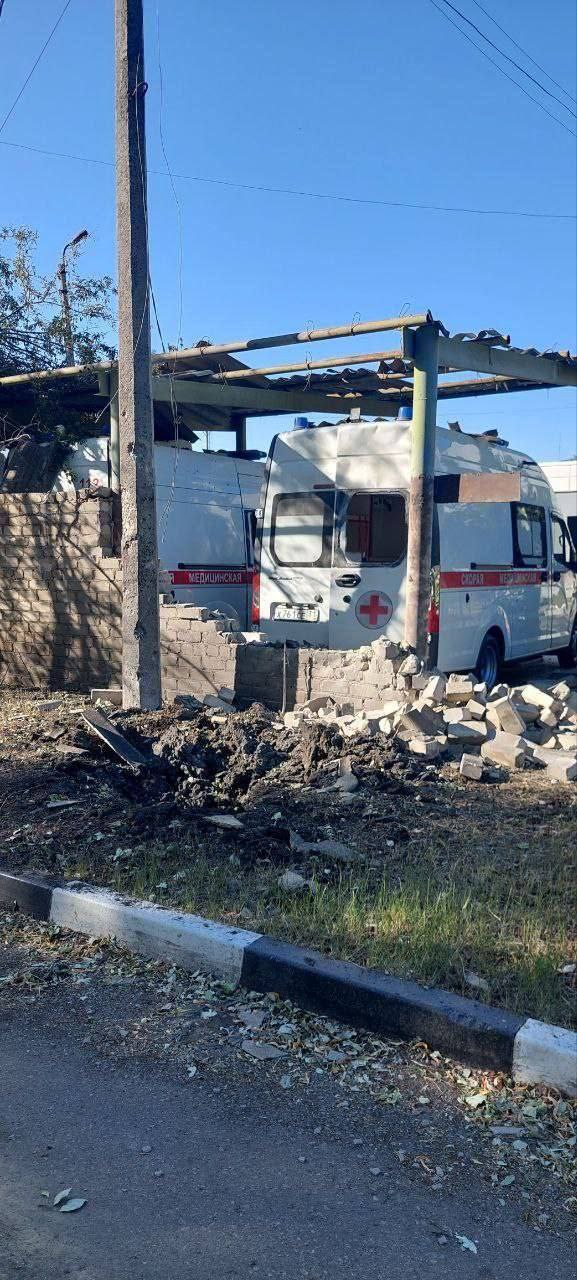 Мародеры попытались разграбить подстанцию скорой помощи в Шебекине, сообщил главврач учреждения Алексей Жиров