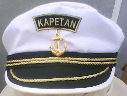 Старый пердун.