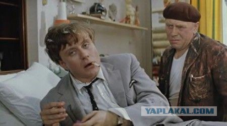Девушки в Коротких Юбочках и Платьях