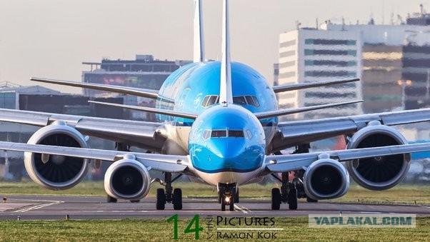 Boeing 777X складывает законцовки крыльев