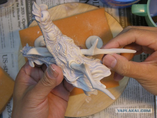 Сказочный дракон в тарелке от Johnson Tsang