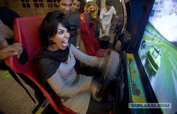 Девушки Игромира