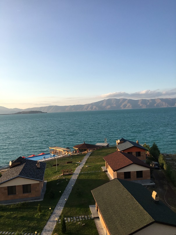 Бари галуст! Добро пожаловать в Армению