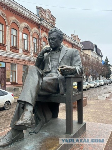 Интересные снимки известных людей 10.03.25
