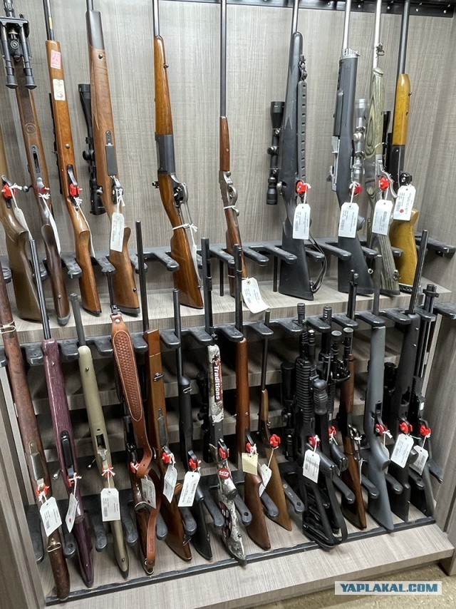 Поход в оружейный магазин в США