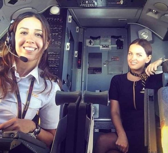 Девушки - пилоты