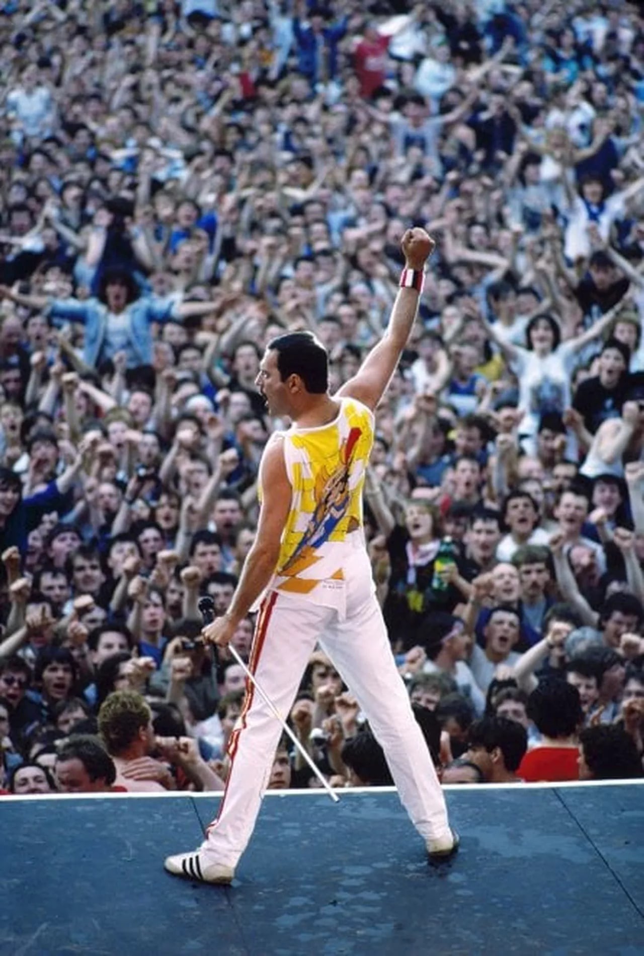 Queen концерт 1986. Квин концерт 86. Фредди меркури на стадионе уэмбли. Queen концерт 1986. Квин концерт 86.