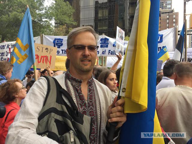 Жители Нью-Йорка вышли поддержать Владимира Путина