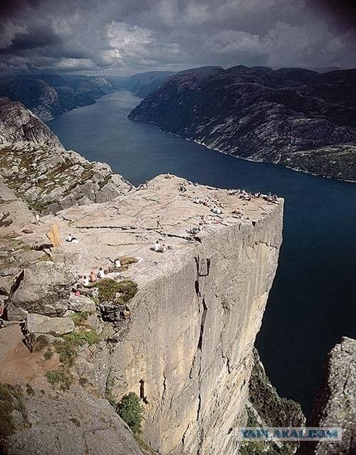 Самый экстремальный пляжный волейбол!